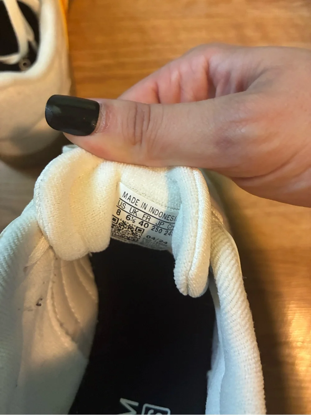 ADIDAS BREAKNET - ONLY WORN ONCE